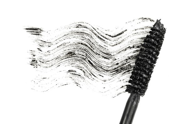 Comment choisir le bon mascara pour des cils volumineux et allongés?